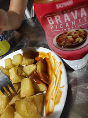 Monkey´s Bar Badia "Hamburgueseria Y Tapas"