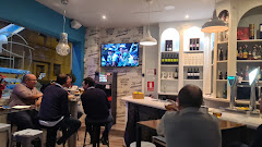 PH - Café, Tapas & Copas