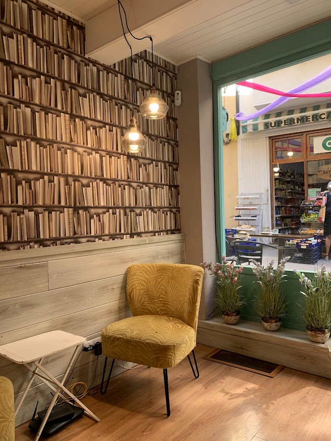 Alma's Cafe