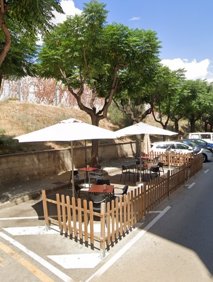 Bar la esquinita Calle Manresa 7 Abrera