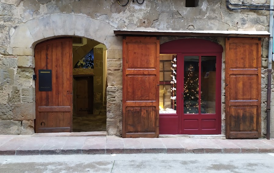 Ca la Francisqueta. Apartament Turístic Solsona