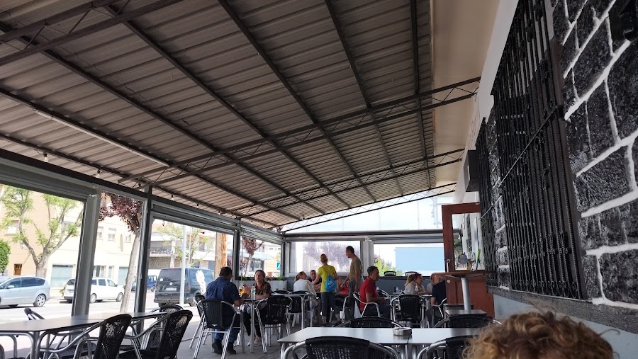 Cafetería Bocatería La Flor