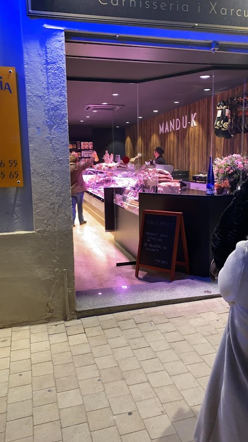 Carnicería y Charcutería ManduK