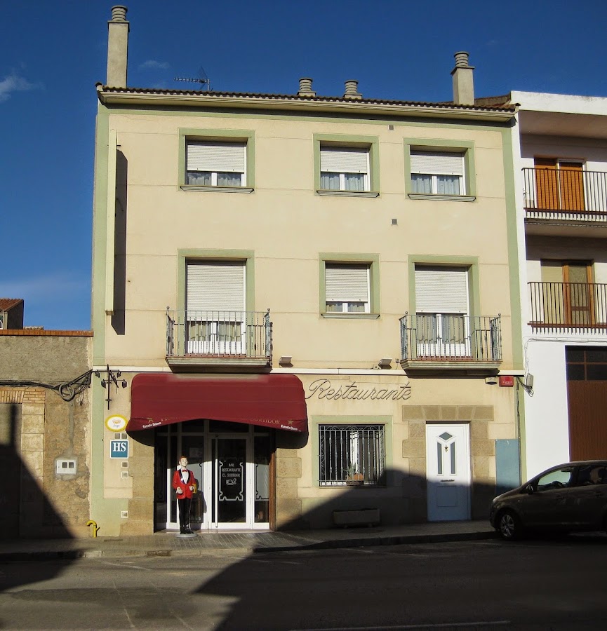Hostal Restaurante El Surtidor