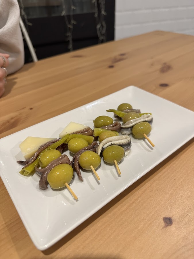 La tasqueta vermut y pinchos