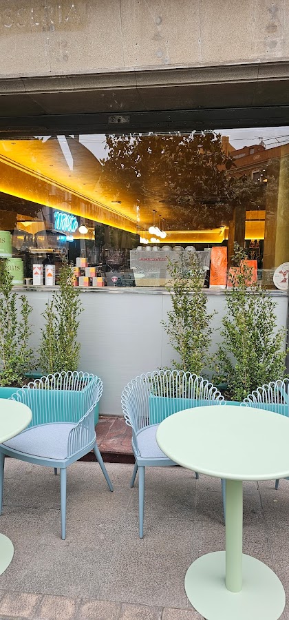 Nareta Cafè & Gou Pastisseria